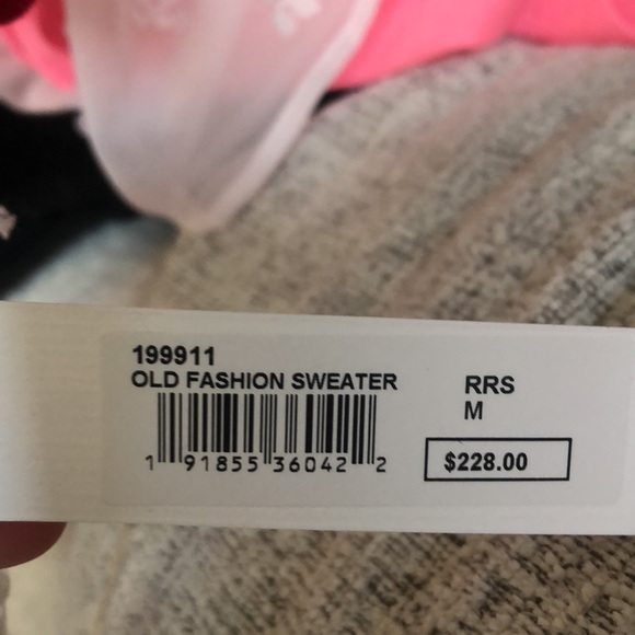 Trina Turk merino wool sweater with heart detail, size M - Picture 6 of 6